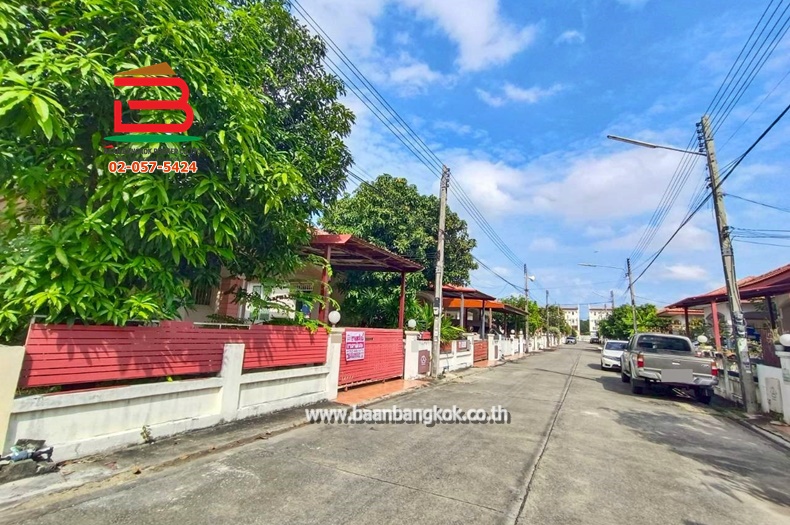 LINE_ALBUM_No. 011097หมู่บ้านฐานมั่นคงบงกช 7_251110_18