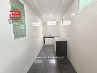 LINE_ALBUM_No. 011097หมู่บ้านฐานมั่นคงบงกช 7_251110_9