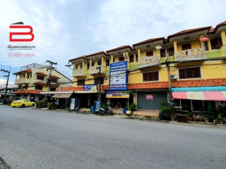 08001, อาคารพาณิชย์ พูลผล เนื้อที่ 16 ตรว. ถนนพหลโยธิน อ.ลำลูกกา จ.ปทุมธานี