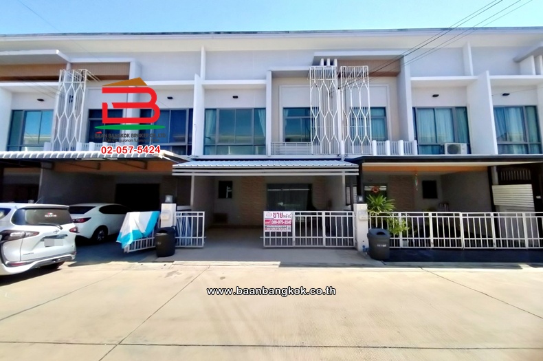 ทาวน์โฮม เดอะเมทโทร พระราม9-กรุงเทพกรีฑา เนื้อที่ 19.7 ตรว. ถนนกรุงเทพกรีฑา เขตสะพานสูง กรุงเทพฯ