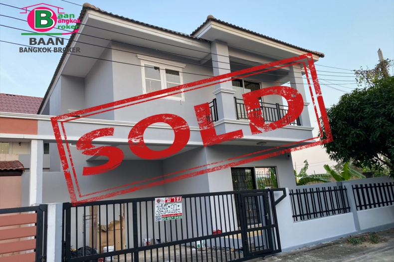 บ้านแฝด 2 ชั้น โครงการ อรุณวรรณ 4 หลังริม พร้อมอยู่ เนื้อที่ 37 ตรว. เขตคลองสามวา 