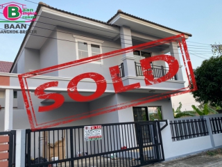 3053, บ้านแฝด 2 ชั้น โครงการ อรุณวรรณ 4 หลังริม พร้อมอยู่ เนื้อที่ 37 ตรว. เขตคลองสามวา 