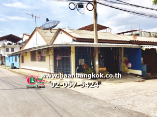 2544, ขาย ทาวน์เฮาส์ 1 ชั้น หลังริม พร้อมอยู่ เนื้อที่ 20 ตรว. มี 2 ห้องนอน 1 ห้องครัว 1 ห้องรับเเขก 2 ห้องน้ำ โครงการ ไทยธานี (ซ.7) ใกล้กิฟฟารีน-นวนคร ถนนพหลโยธิน อ.คลองหลวง จ.ปทุมธานี