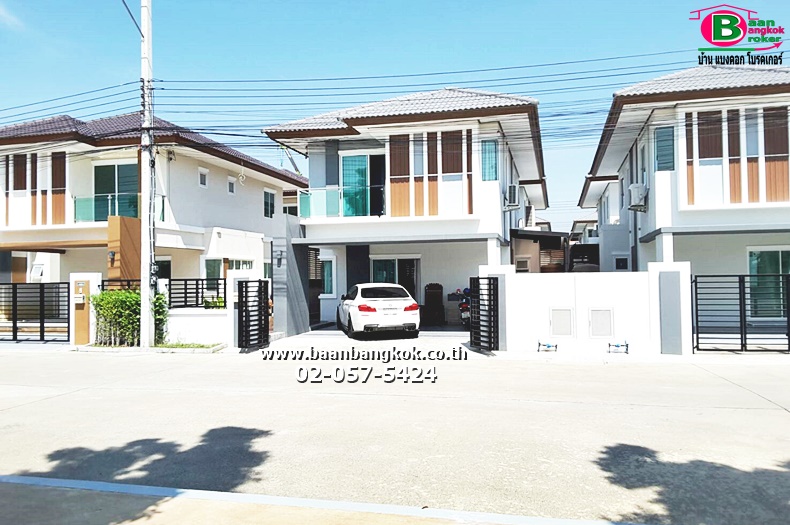 ขาย บ้านเดี่ยว 2 ชั้น พร้อมอยู่+เฟอร์ฯบางส่วน เนื้อที่ 39.7 ตรว. มี 3 ห้องนอน 3 ห้องน้ำ 1 ห้องครัว โครงการ บ้านฟ้าปิยรมย์ เทนโดร ถนนลำลูกกา อ.ลำลูกกา จ.ปทุมธานี