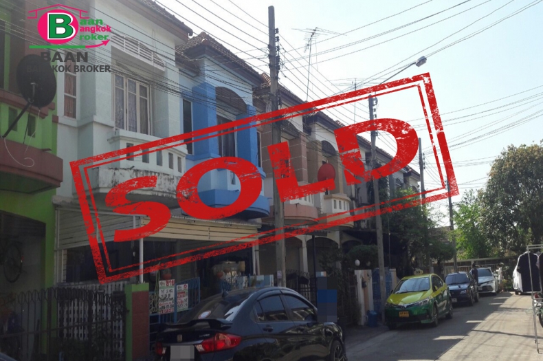ขาย ทาวน์เฮาส์ 2 ชั้น พร้อมอยู่+เฟอร์ฯบางส่วน เนื้อที่ 18 ตรว. โครงการ บุศรินทร์ บางเขน ถนนพหลโยธิน เขตบางเขน จ.กรุงเทพมหานคร