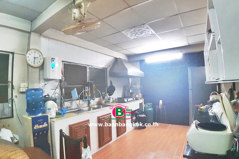 02593 ตลาดสี่มุมเมื่อง_๒๐๐๒๑๗_0003
