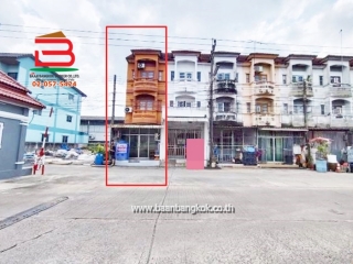 11296, ทาวน์เฮาส์ หมู่บ้านฉัตรณรงค์ วิลล่า 5 เนื้อที่ 16 ตร.ว (สามแยกไฟแดง ถนนเส้นปท. 3004) ถนนลำลูกกา ตำบลบึงคำพร้อย อำเภอลำลูกกา ปทุมธานี