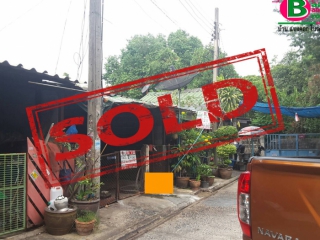 03368, ทาวน์เฮาส์ 1 ชั้น โครงการ การเคหะชุมชนนนทบุรี เนื้อที่ 18 ตรว. มี 1 ห้องน้ำ ถนนเเจ้งวัฒนะ ปากเกร็ด นนทบุรี