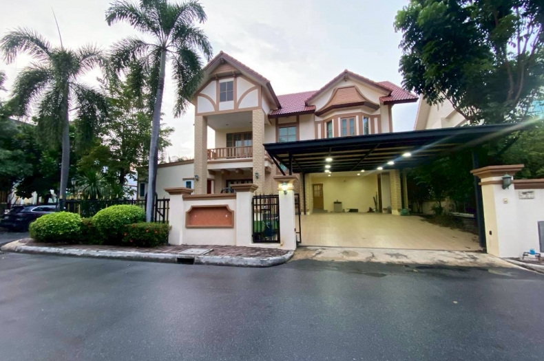 บ้านเดี่ยว หลังมุม โครงการ พฤกษ์ภิรมย์ รีเจ้นท์ เกษตร-นวมินทร์ เนื้อที่ 105.8 ตรว. ถนนรามอินทรา เขตบางเขน