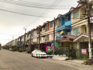 02378, ทาวน์เฮาส์ 3 ชั้น โครงการ สุภาวัลย์ เนื้อที่ 18 ตรว. มี 4 ห้องนอน 2 ห้องน้ำ ถนนหทัยราษฎร์ เขตคลองสามวา