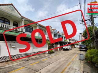 10750, ทาวน์เฮาส์ 2 ชั้น โครงการ ถาวรวิลล่า เนื้อที่ 28 ตรว. (ซอยพหลโยธิน 65/1) ใกล้ BTS สายหยุด ถนนพหลโยธิน แขวงคลองถนน เขตบางเขน