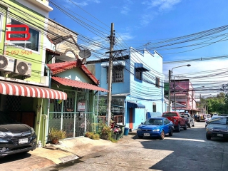 1-001