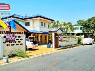 04016, บ้านเดี่ยว 2 ชั้น โครงการ มิตรประชาวิลล่า เนื้อที่ 132 ตรว. มี 5 ห้องนอน 3 ห้องน้ำ ถนนกาญจนาภิเษก อ.บางใหญ่ จ.นนทบุรี