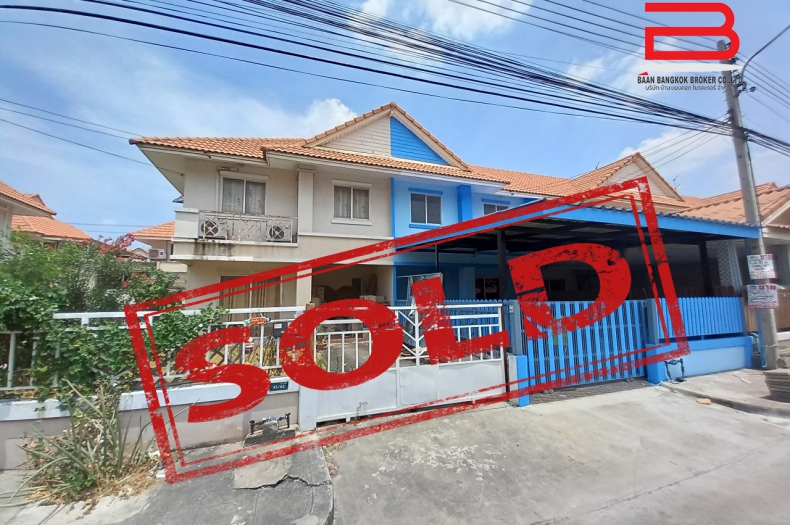ทาวน์เฮาส์ 2 ชั้น โครงการ พฤกษา D เนื้อที่ 22.5 ตรว. มี 3 ห้องนอน 2 ห้องน้ำ ถนนรังสิต-นครนายก อ.คลองหลวง จ.ปทุมธานี