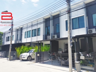 04189, ทาวน์เฮาส์ 2 ชั้น โครงการ พลีโน่ ชัยพฤกษ์-แจ้งวัฒนะ เนื้อที่ 17.5 ตรว. มี 3 ห้องนอน 2 ห้องน้ำ ถนนชัยพฤกษ์ อ.ปากเกร็ด จ.นนทบุรี