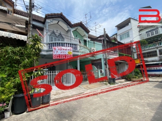 04335, ทาวน์เฮาส์ 2 ชั้น ราคาถูก โครงการ สุขสวัสดิ์สวนธน เนื้อที่ 17 ตรว. มี 2 ห้องนอน 2 ห้องน้ำ ถนนประชาอุทิศ เขตราษฎร์บูรณะ