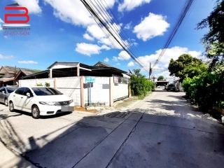07362, บ้านเดี่ยว หมู่บ้าน ธีรวรรณ เนื้อที่ 50 ตรว. ซอยพระยาสุเรนทร์ 2 ถนนพระยาสุเรนทร์ เขตคลองสามวา 