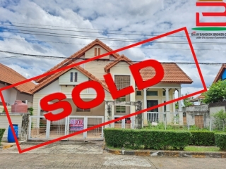 09104, บ้านเดี่ยว 1 ชั้น โครงการ วรางกูล คลอง 4 (ลำลูกกา) เนื้อที่ 75 ตรว. ซอยไสวประชาราษฎร์ 43 ถนนลำลูกกา ตำบลลาดสวาย อำเภอลำลูกกา จังหวัดปทุมธานี