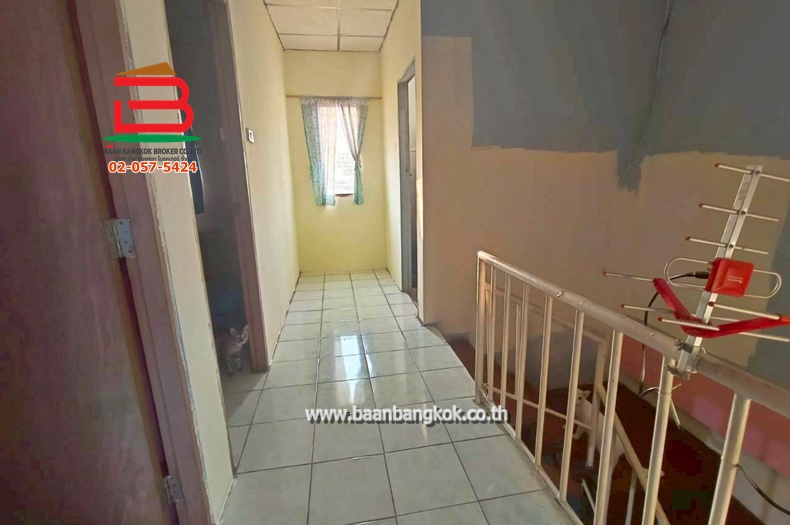 LINE_ALBUM_No. 011146หมู่บ้านอมรทรัพย์เลียบวารี 25_251110_10