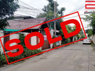 06927, ที่ดินพร้อมบ้านเดี่ยว ซอยนวมินทร์ 42 แยก 11 เนื้อที่ 80 ตรว. ถนนนวมินทร์ เขตบึงกุ่ม 