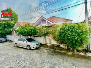 06756, บ้านแฝดชั้นเดียว โครงการ เดอะแกรนด์พาร์ค เนื้อที่ 39.9 ตรว. มี 3 ห้องนอน 2 ห้องน้ำ ถนนอยุธยา-วังน้อย (สาย 306) อ.บางปะอิน จ.อยุธยา 