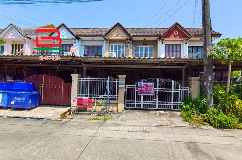 ทาวน์เฮาส์ บุศรินทร์ รามอินทรา เนื้อที่ 27.5 ตรว. ถนนพระยาสุเรนทร์ เขตคลองสามวา