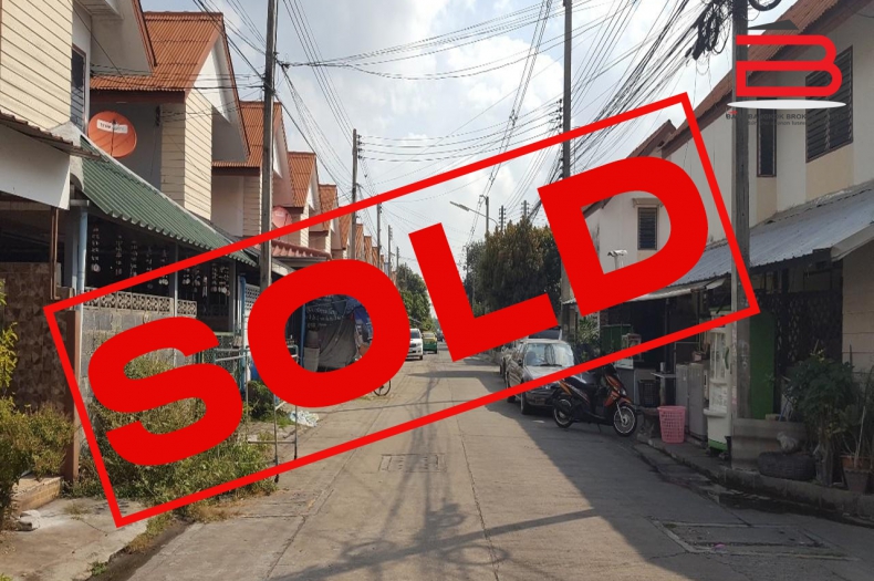 บ้านเดี่ยว 2 ชั้น โครงการ บ้านเอื้ออาทร รังสิตคลองสาม เนื้อที่ 19.4 ตรว. มี 2 ห้องนอน 1 ห้องน้ำ ถนนรังสิต-นครนายก อ.คลองหลวง จ.ปทุมธานี