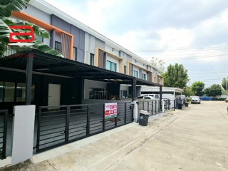 07242, ทาวน์โฮม หลังริม หมู่บ้าน เดอะคอนเนค 31 เทิดราชัน เนื้อที่ 35.9 ตรว. ถนนเทิดราชัน เขตดอนเมือง
