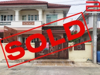 07369, บ้านแฝด หมู่บ้าน เอกวัฒนา เนื้อที่ 28 ตรว. ถนนเพชรเกษม เขตบางแค