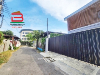 LINE_ALBUM_No.011264 ที่ดินเปล่า105 ตรว.ซ.โกสุมรวมใจ20_251201_6