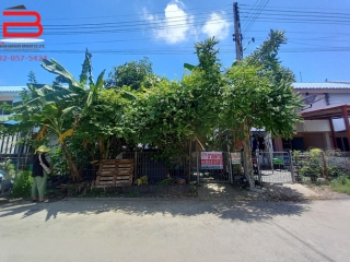08452,  ทาวน์เฮ้าส์ หมู่บ้าน เอื้ออาทรรังสิต คลอง 7/1 เนื้อที่ 23.3 ตรว. ถนนรังสิต-นครนายก อ.ธัญบุรี จ.ปทุมธานี