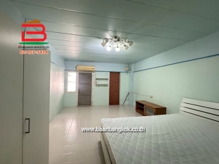 ห้องชุดคอนโด ถนอมมิตรพาร์ค (ตึก4) เนื้อที่ 24.7 ตรม. ถนนวัชรพล แขวงท่า ...