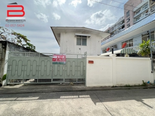 3-LINE_ALBUM_No.07625 บ้านเดี่ยว ซอย วิภาวดี 17_220912_2613