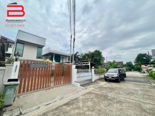 07777, ที่ดิน+บ้าน หมู่บ้านประชานิเวศน์ 1 เนื้อที่ 161 ตรว. ถนนวิภาวดีรังสิต เขตบางซื่อ