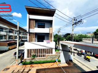 07610, ทาวน์โฮม 3 ชั้น โครงการ เดอะ ซิมโฟนี่ นวมินทร์ 163 เนื้อที่ 44 ตร.ว. ถนนรามอินทรา เขตบึงกุ่ม 