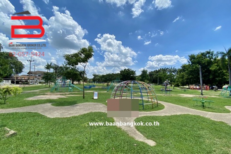 3-2881_s__7562855813