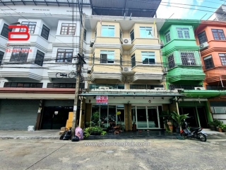 LINE_ALBUM_08984ต่อสัณญาอ.บัฌฑิตโฮมดอนเมือง_๒๓๑๒๑๒_40