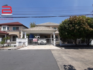 08223,  บ้านเดี่ยว หมู่บ้านชวนชื่น วัชรพล เนื้อที่ 60.8 ตรว. ถนน รามอินทรา เขตบางเขน