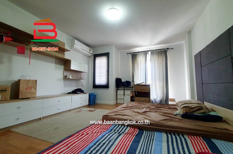 7-Photoroom