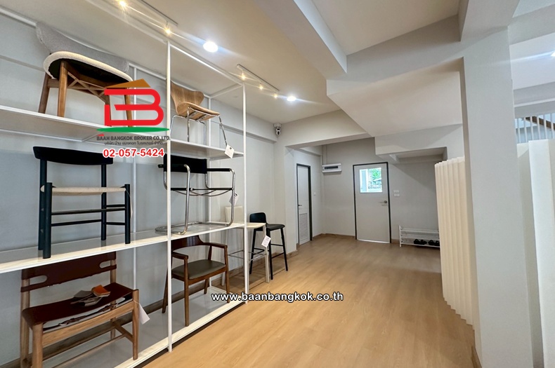 LINE_ALBUM_รูปบ้านแจ้ง28_251118_14