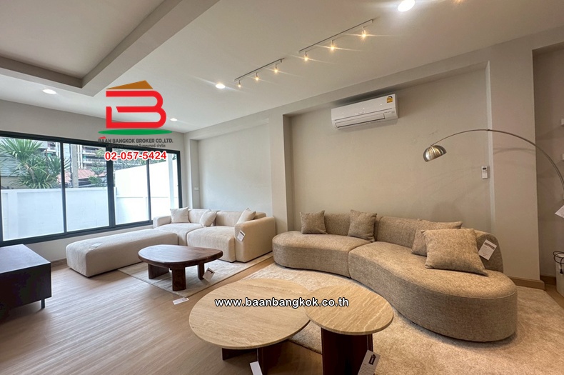 LINE_ALBUM_รูปบ้านแจ้ง28_251118_15