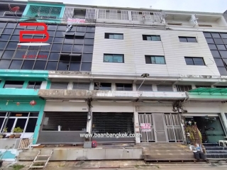 08870, อาคารพาณิชย์ ใกล้ BTS สถานีสำโรง เนื้อที่ 20.6 ตรว. ถ.สุขุมวิท อ.เมือง จ.สมุทรปราการ