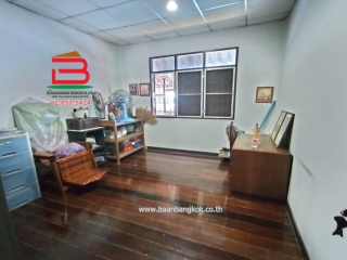 LINE_ALBUM_N.08443ที่ดินพร้อมบ้าน60ตรวชุมชนเมตตาพหล50แยก19_230520_8