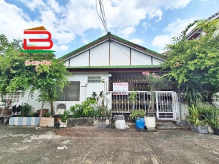 12472, บ้านเดี่ยว โชคชัย 4 ซอย 36 แยก 1-5 เนื้อที่ 44 ตรว. ถนนโชคชัย 4 เขตลาดพร้าว