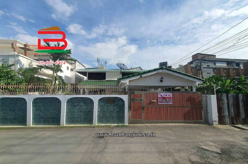 บ้านเดี่ยว 2 ชั้น ซอยสุขุมวิท 65, ซอยชัยพฤกษ์ แยก 2 เนื้อที่ 65 ตร.ว. ถนนสุขุมวิท เขตพระโขนง