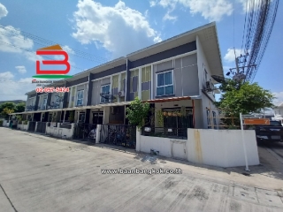 09553, ทาวน์เฮ้าส์ หมู่บ้าน ประภัสสรแกรนด์วิลล์ เนื้อที่ 17.5 ตรว. ถนนศุขประยูร ตำบลดอนหัวฬ่อ อำเภอเมืองชลบุรี จังหวัดชลบุรี