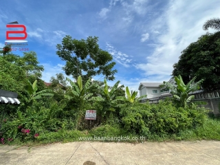 08600,  ที่ดินเปล่าถมแล้ว หมู่บ้านเมืองเอก (ซอยเอกอุดร 2) เนื้อที่ 140 ตรว. ถนนวิภาวดีรังสิต อ.เมือง จ.ปทุมธานี