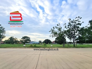 12037, ที่ดินเปล่า หมู่บ้านเดอะลากูล 1-2 เนื้อที่ 247.6 ตร.ว (ตรงข้ามตลาดโรงเกลือท้ายเกาะ) ตำบลท้ายเกาะ อำเภอสามโคก ปทุมธานี   