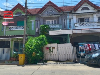08450, ทาวน์เฮ้าส์ หมู่บ้าน มนชญา 2 ( ซ.สายไหม 49 ) เนื้อที่ 17.5 ตรว. เขตบางเขน