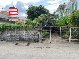 07572, ที่ดินพร้อมบ้าน อ่อนนุช 70 แยก 7 เนื้อที่ 74 ตรว. ถนนอ่อนนุช แขวงประเวศ เขตพระโขนง กรุงเทพมหานคร